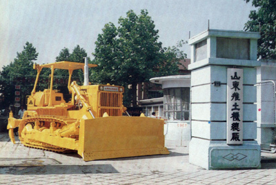 TY220推土机获国度唯一金质焦芈